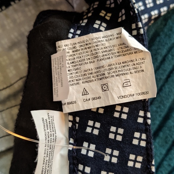 Gloria Vanderbilt Capris Jean - Picture 6 of 7